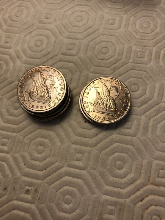 Moeda 5 escudos república portuguesa