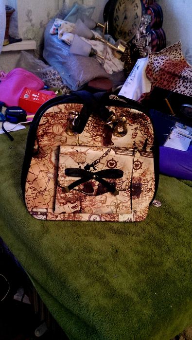 Рюкзак - сумочка (портфель ) 2в 1 Трансформер Прекрастное состояние