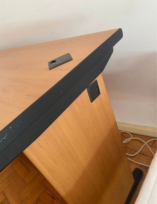 secretária 

73 x 120 x 75