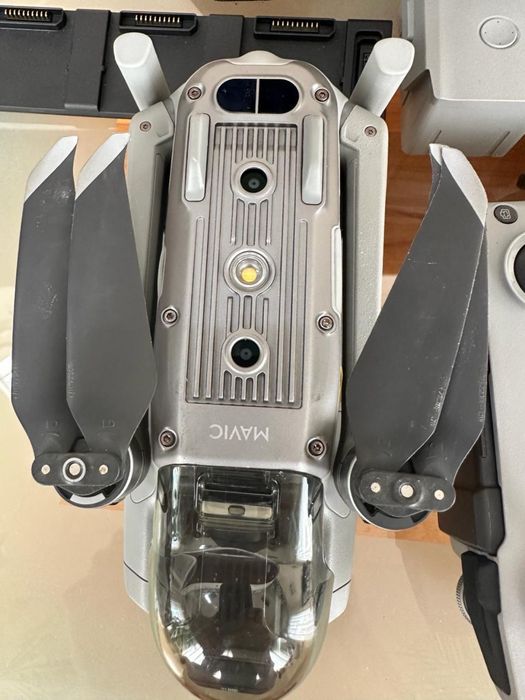 Квадрокоптер DJI Mavic Air 2 Fly More Combo (CP.MA.00000167.03)