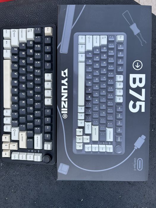Yunzii B75 - Teclado mecânico 75%