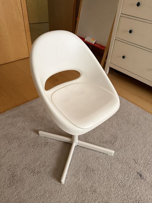 Cadeira de secretaria de crianca