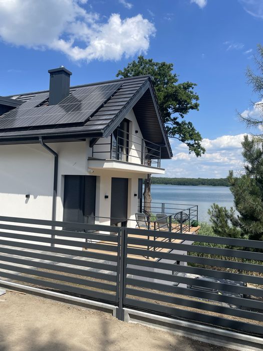 Dom z linią brzegową