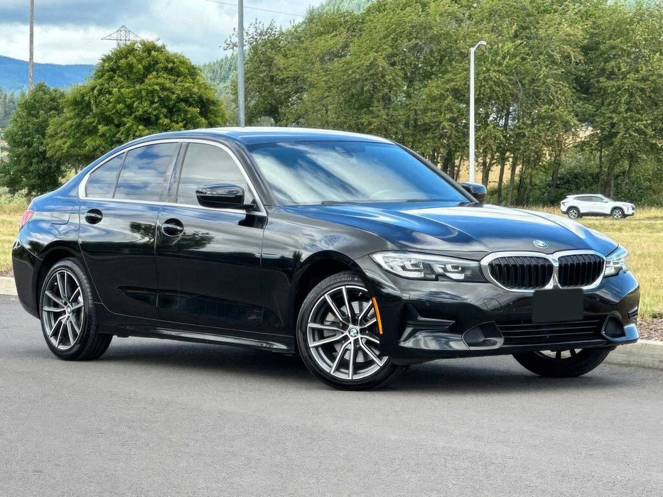 BMW 330Xi      2020