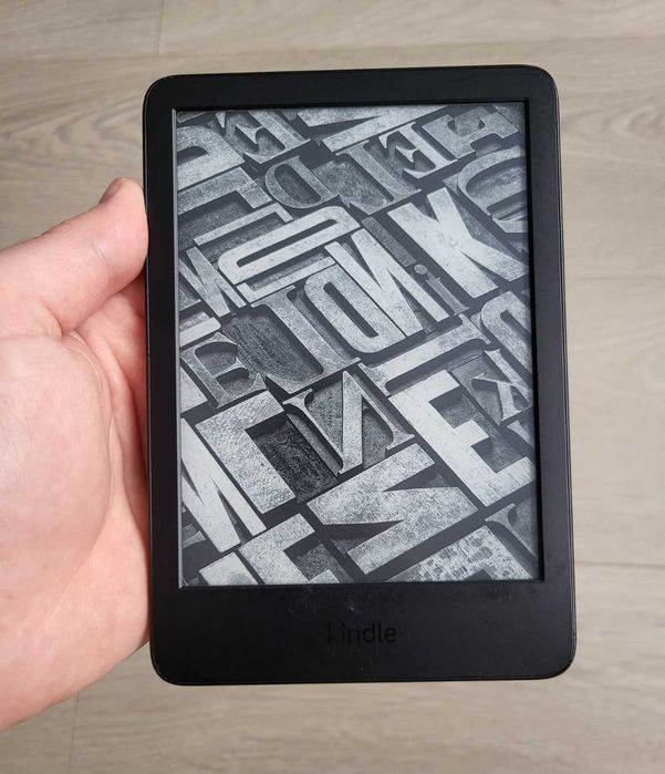 Електронна книга Amazon Kindle 11 th gen 16 Gb (2022) Black Refurbished, підсвітка, 6" E-Ink, Wi-Fi