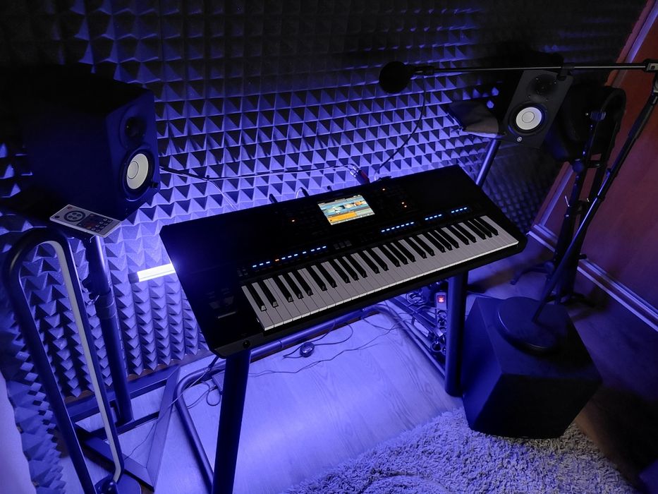 Zestaw Yamaha PSR SX 900, style , statywy, mikrofon , głośniki plus subwoofer