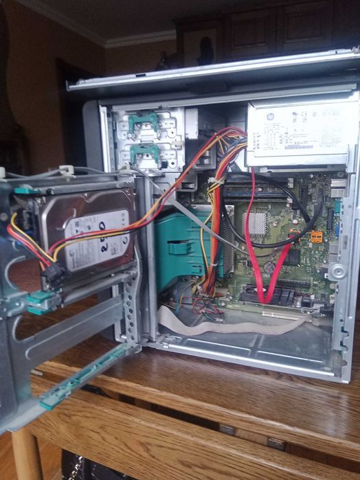 Системний блок Fujitsu / E8400, 3.0 ГГц, / 8GB RAM / HDD 250 GB