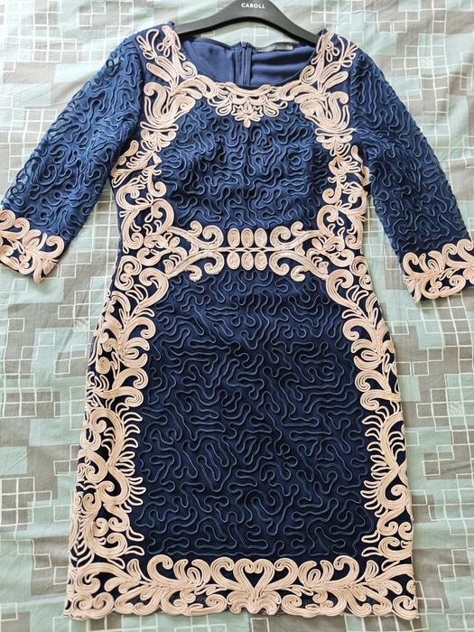 Vestido Azul Marinho com Bordados Soutache e Paetês – Deslumbrante e muito rico em detalhes