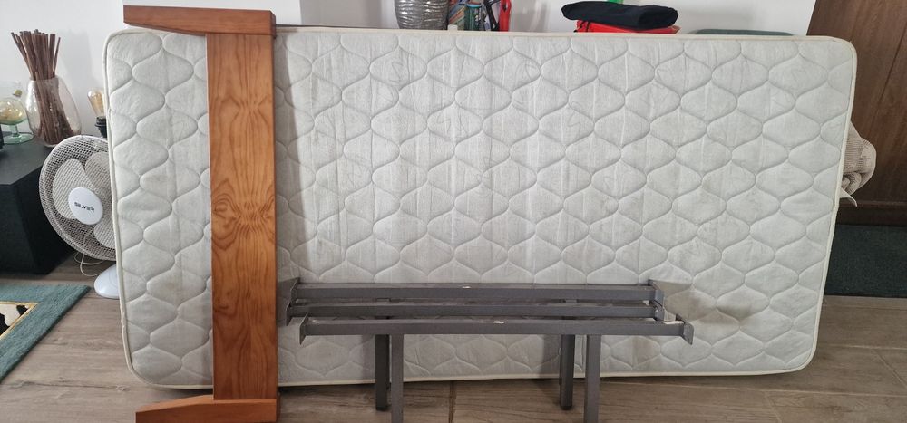 Cama de solteiro