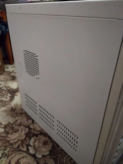 Корпус, системний блок.