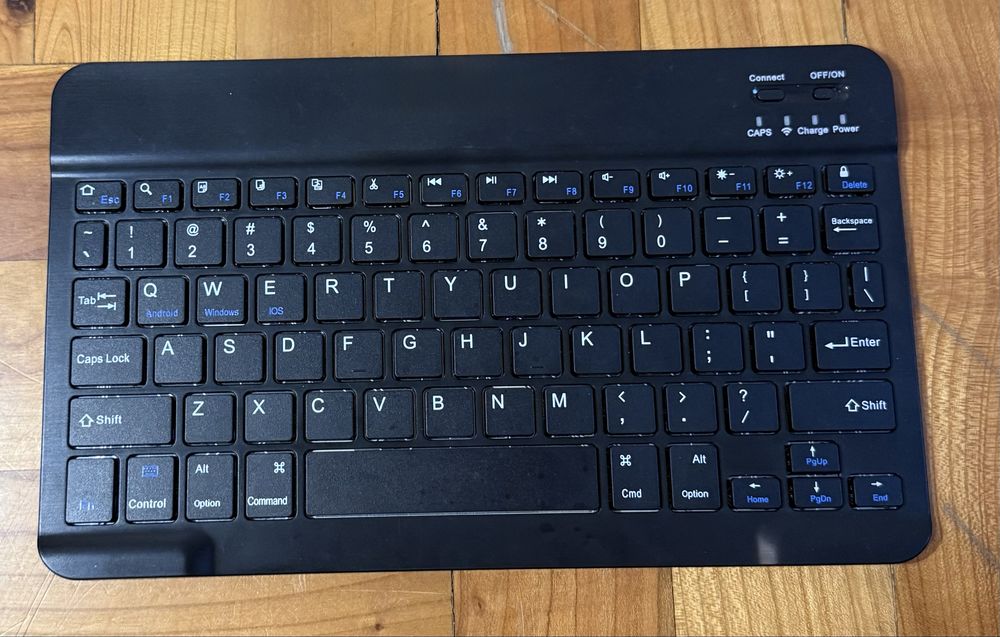 etui z klawiaturą Ipad 10gen