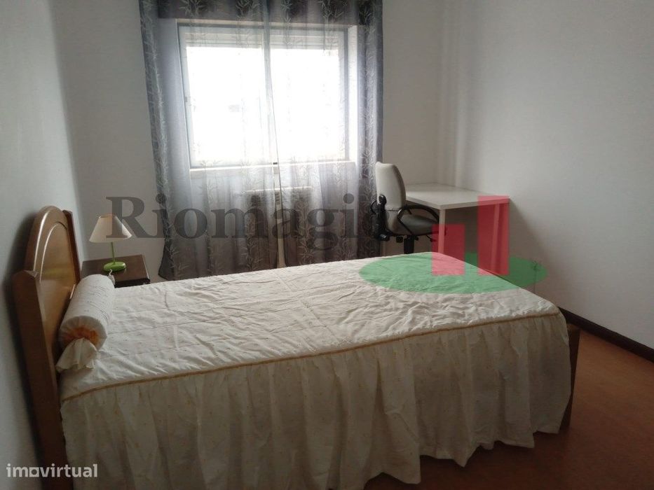 Quarto para Arrendamento no Centro de Rio Maior