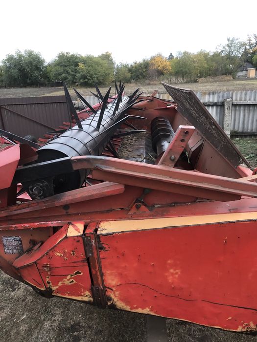 Продам комбайн Massey ferguson 38