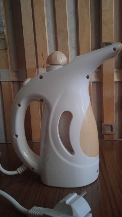 Parownica do ubrań Rovus