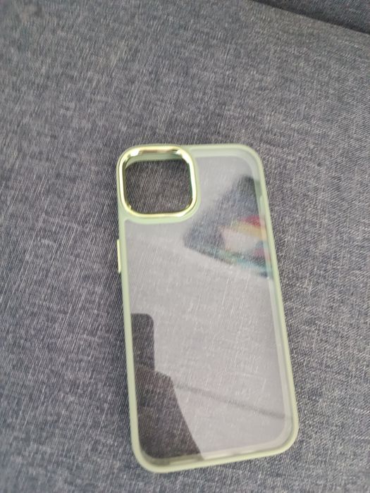 Capa iPhone 13 verde e transparente