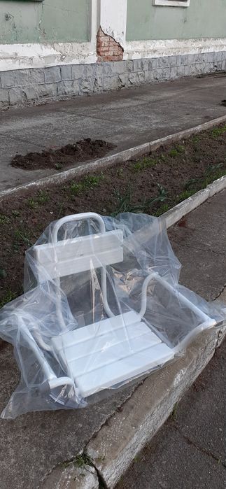 Продам абсолютно нове сидіння на ванну