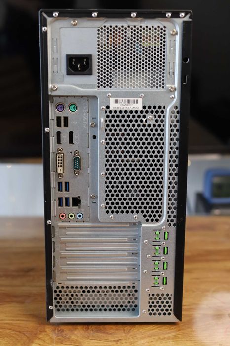 Компю'тер intel Xeon E3-1245 v5 (i7-6700)\8GB DDR4\500GB Fujitsu CELSIUS W550n з m2 1151 socket
