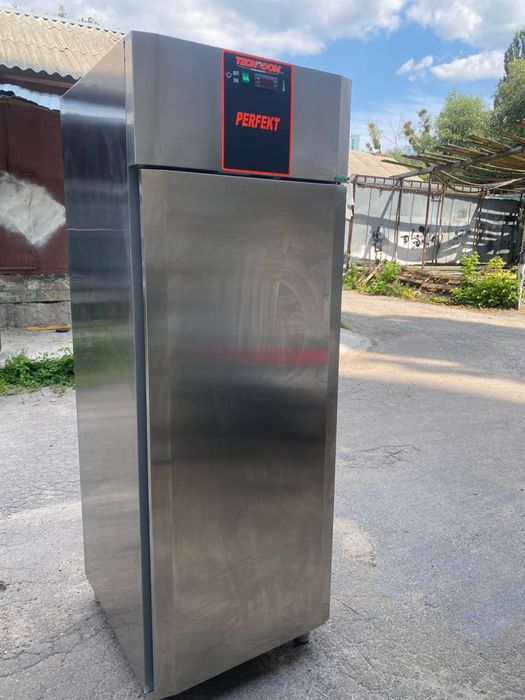 Узкий холодильник Холодильная витрина для напитков Кондитерская