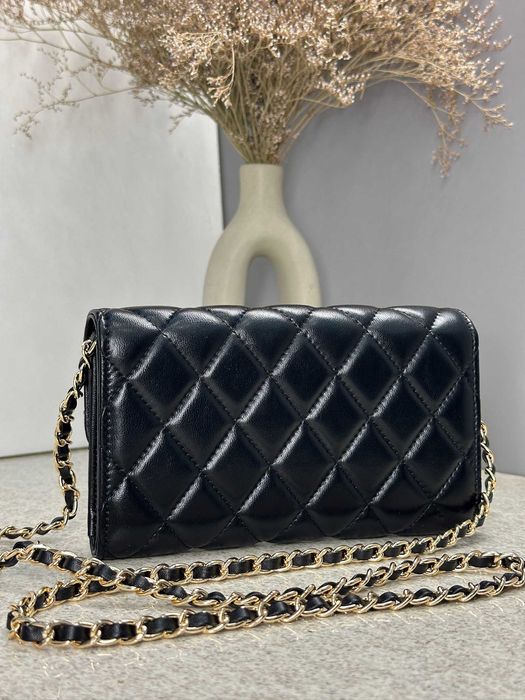 Сумка Chanel кросбоді / Женская кожаная сумка Шанель на цепочке