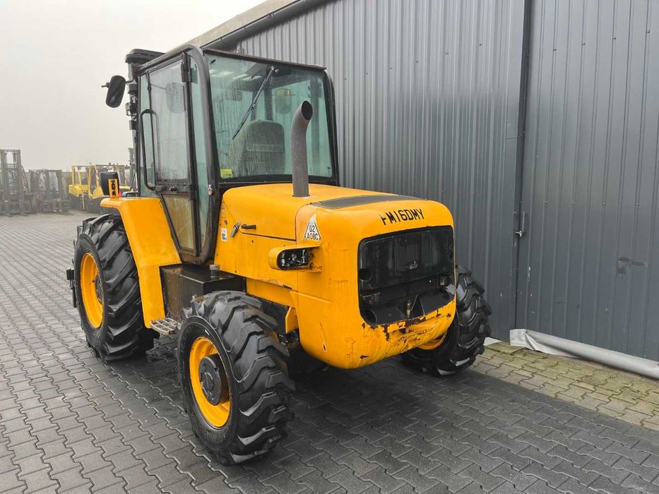 WYNAJEM wózek widłowy TERENOWY JCB 930-4 3 TONY 4X4