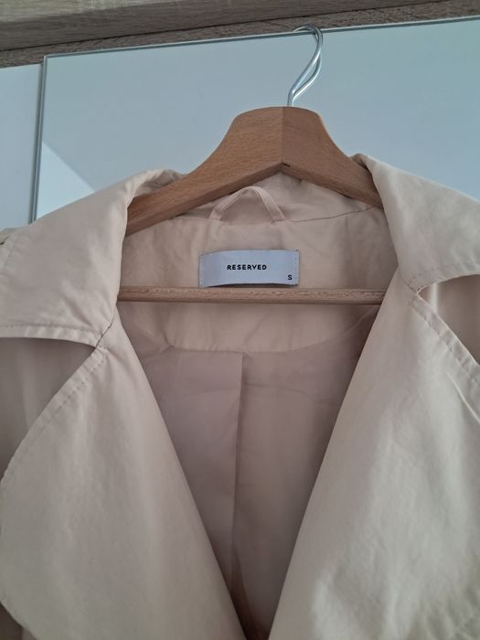 Płaszcz trench coat Reserved beżowy 36