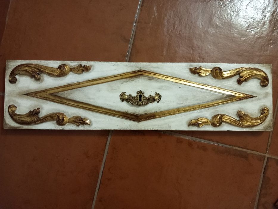 Frente de gaveta em talha dourada