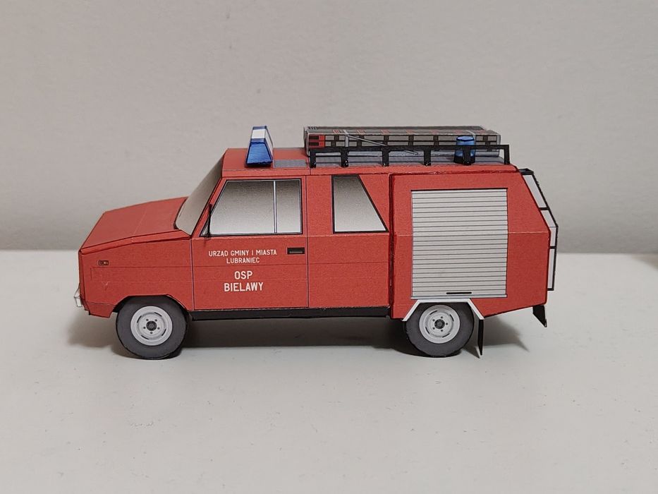FSO Tarpan OSP straż pożarna model kartonowy 1:32 wóz strażacki  samol