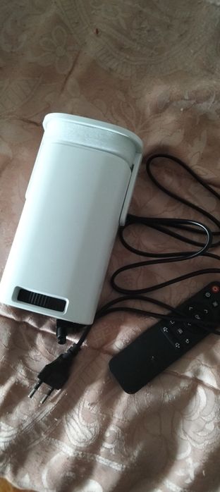 Vendo projetor p30 pro Android 14