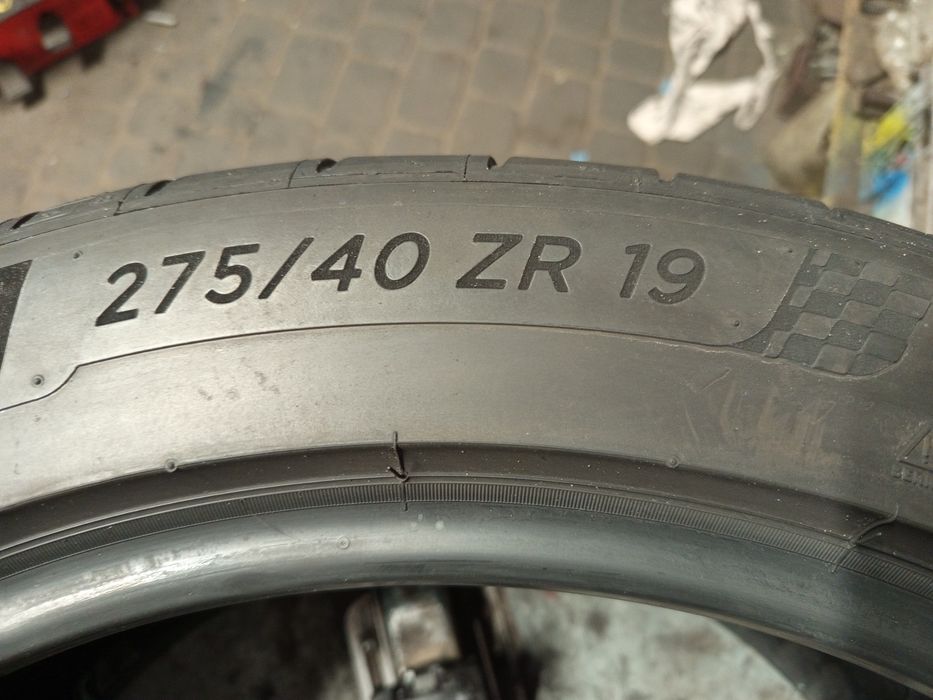 Opony letnie 275/40/19