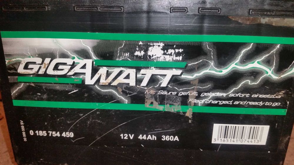 Akumulator Giga Wat do samochodu do auta 44Ah 360Aen 12v