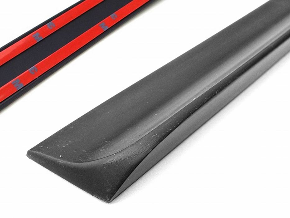 Спойлер элерон (накладка на заднюю дверь багажника)/длина=1175mm/