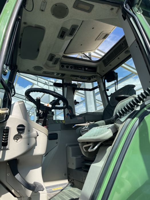 Fendt 820 com3 (718,716) ładowacz Fendt z Niemiec 2011r, 1 właściciel