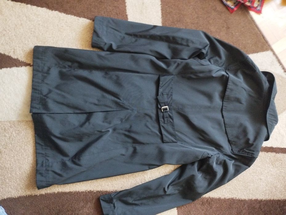 Płaszczyk wiosenny czarny rozm.38