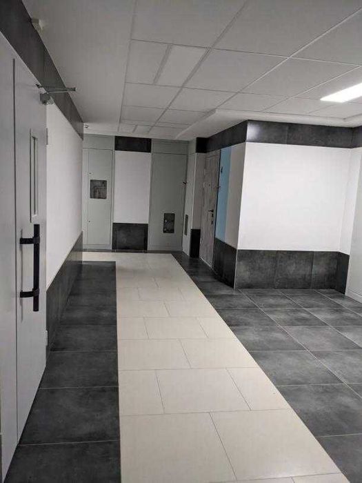 Продам 1 кімнатну квартиру в ЖК Журавлі.