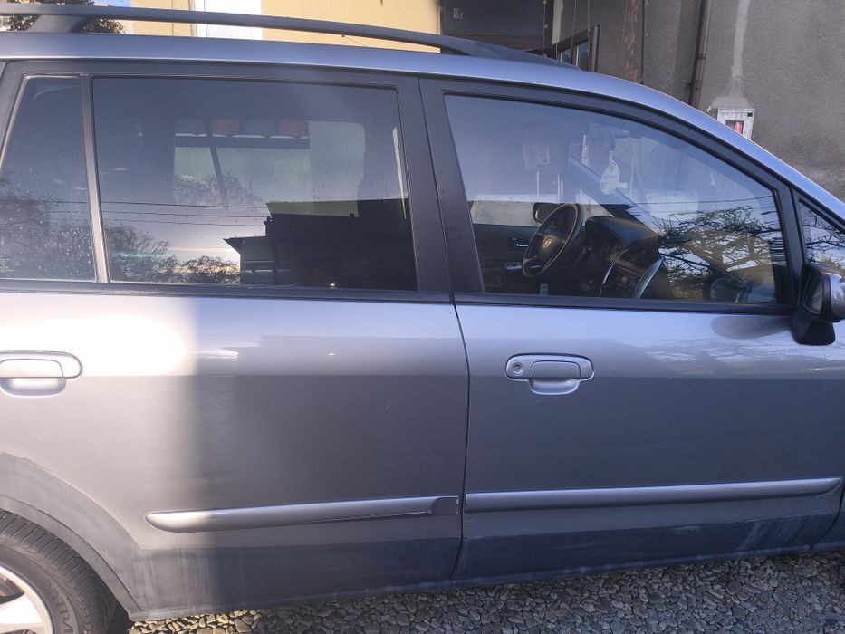 Sprzedam mazda 1.9 benzyna