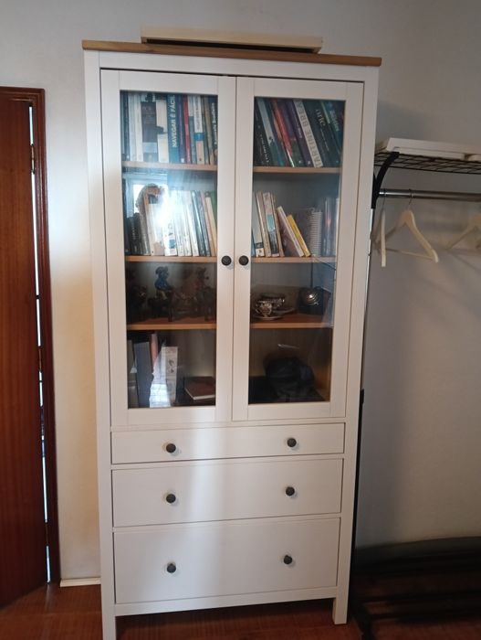 Vitrina Ikea Hemnes