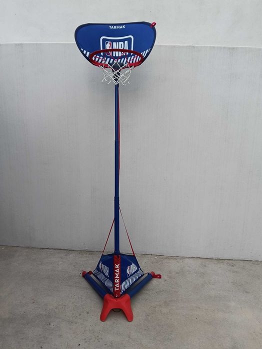 Cesta de basketball + bola de basketball