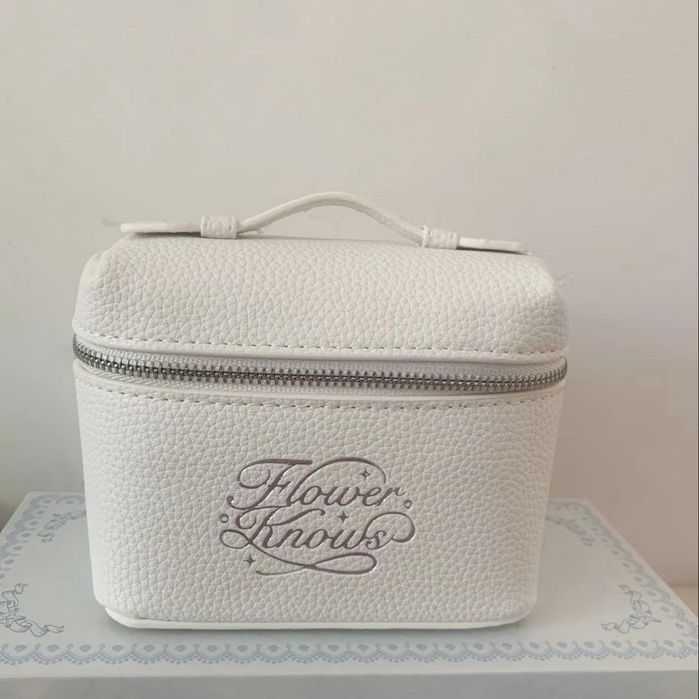 Flower Knows Kosmetyczka biała PU skórzana 13×9×10 cm organizer.