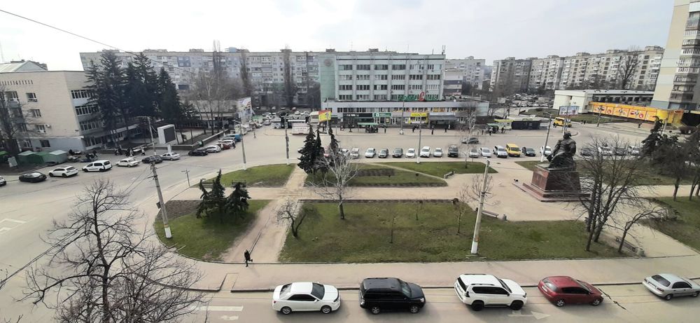 1 кімнатна квартира,ЦЕНТР!Закритий двір!Паркомісце,автоматичні ворота!