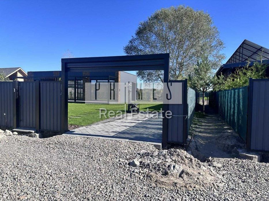 Продаж будинок з ремонтом у закритому котеджному містечку, Підгірці