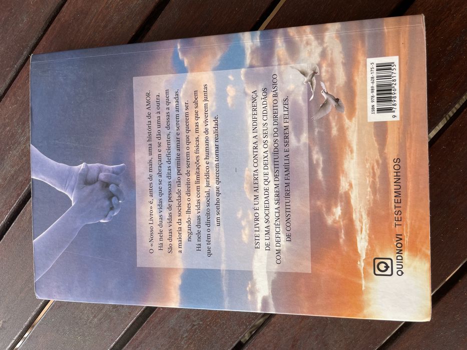 Vendo livro Unidos no Amor