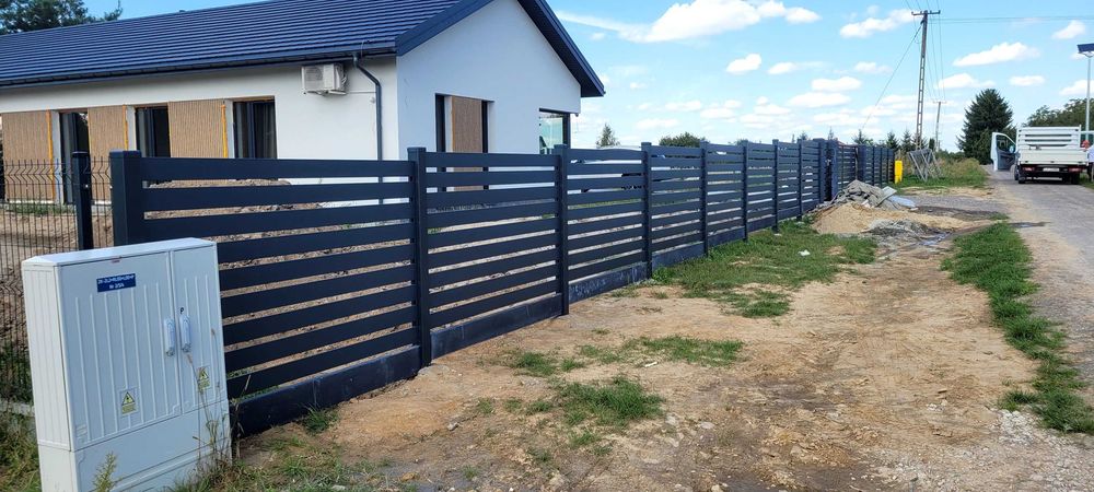 Ogrodzenia kompleksowo.  Bramy | Słupki | Siatka | Panele ogrodzeniowe