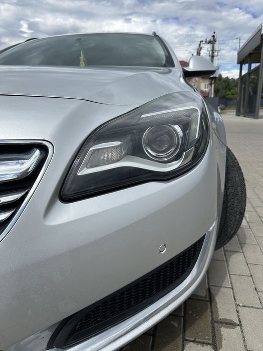 Продам Opel  Insignia 2014 рік