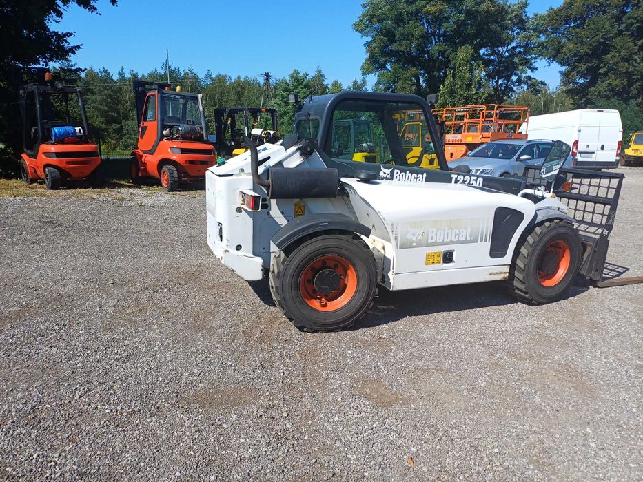 Ładowarka teleskopowa  Bobcat T2250