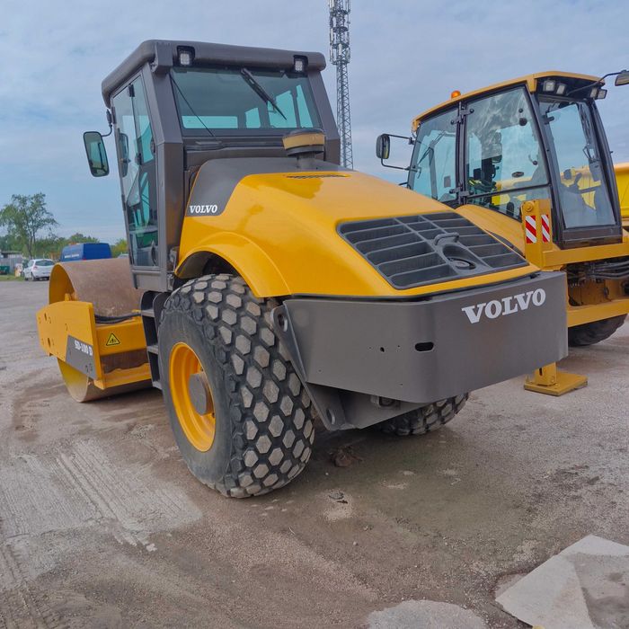 Wynajmę walec drogowy Volvo SD-100D