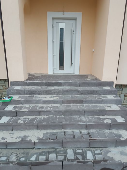 Будівництво таремонт