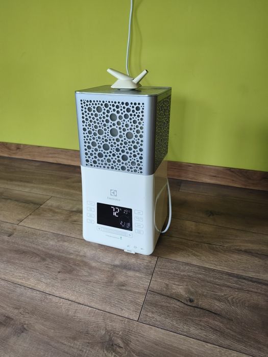 Зволожувач повітря ELECTROLUX EHU-3815D