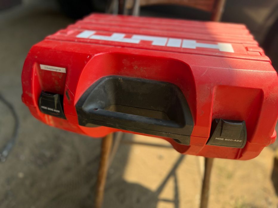 HILTI akumulatorowy pistolet do kleju HDE 500-A22 zestaw