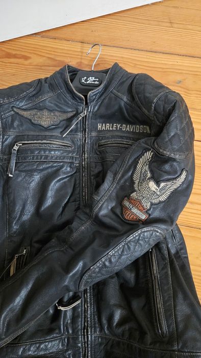Blusão Harley Davidson em pele para mota. Com proteções e ventilações.