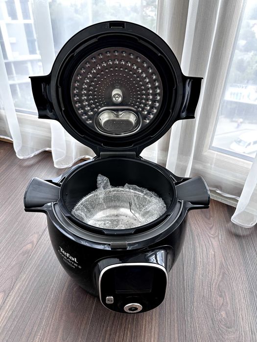 Мультиварка-скороварка Tefal Cook4me+ Connect CY855830